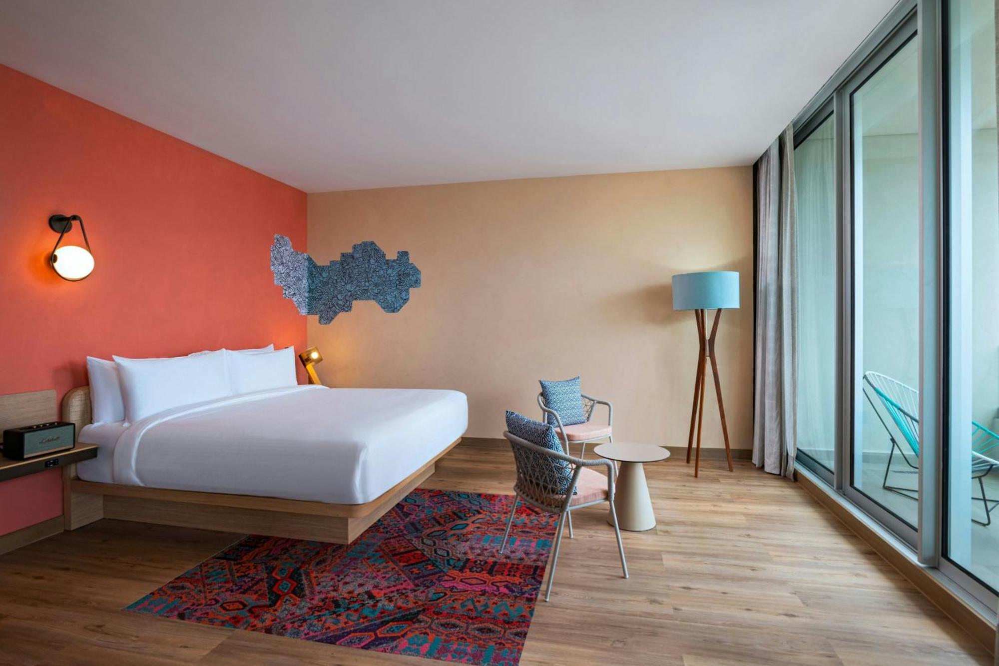 Aloft Playa Del Carmen Hotel Exterior foto A room at the hotel